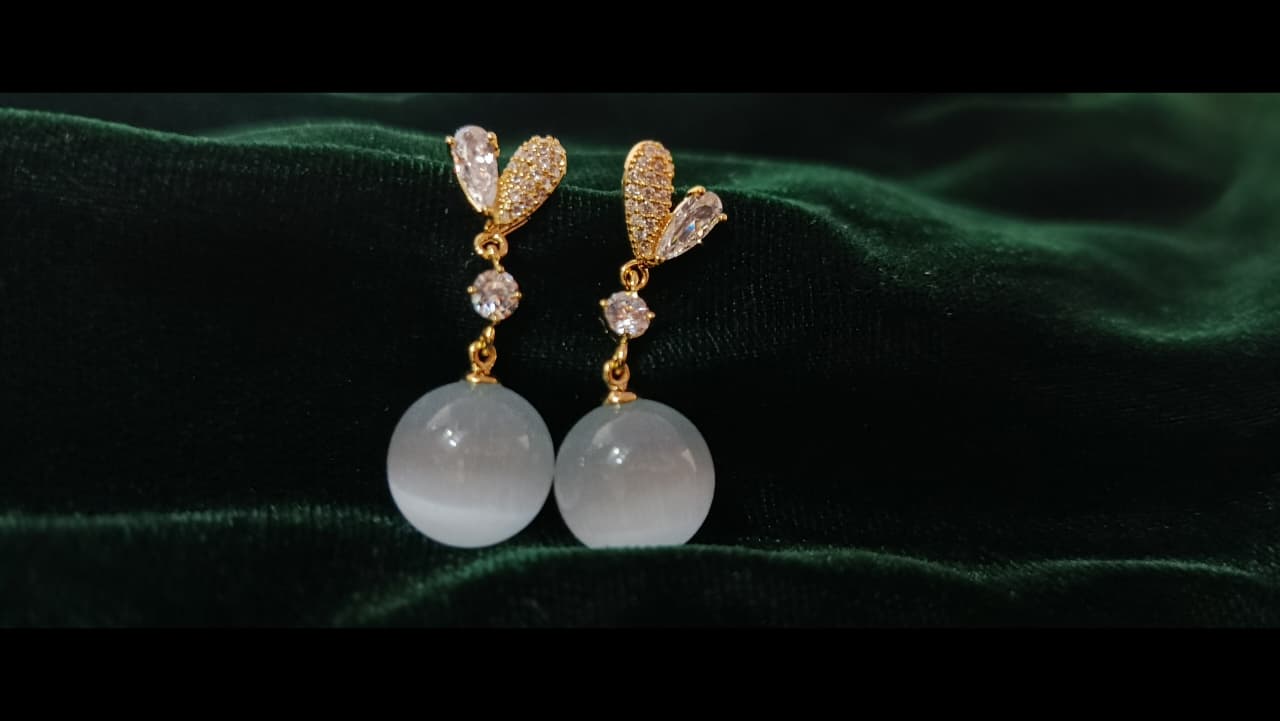 Silver-Gold Zircon Earrings with hanging Pearls