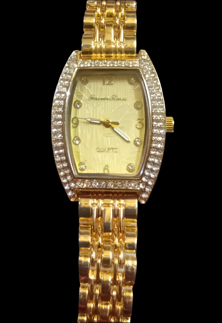 Quartz-Gold wristwatch with diamond-studded bezel